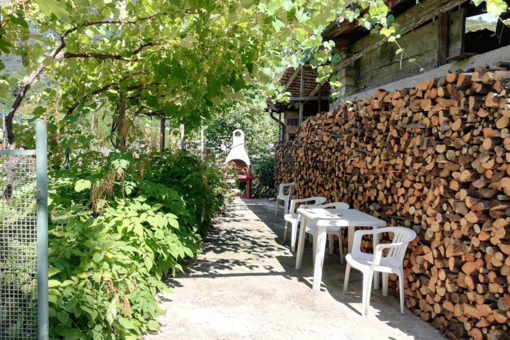 House Campi Lägenhet Riva del Garda Exteriör bild