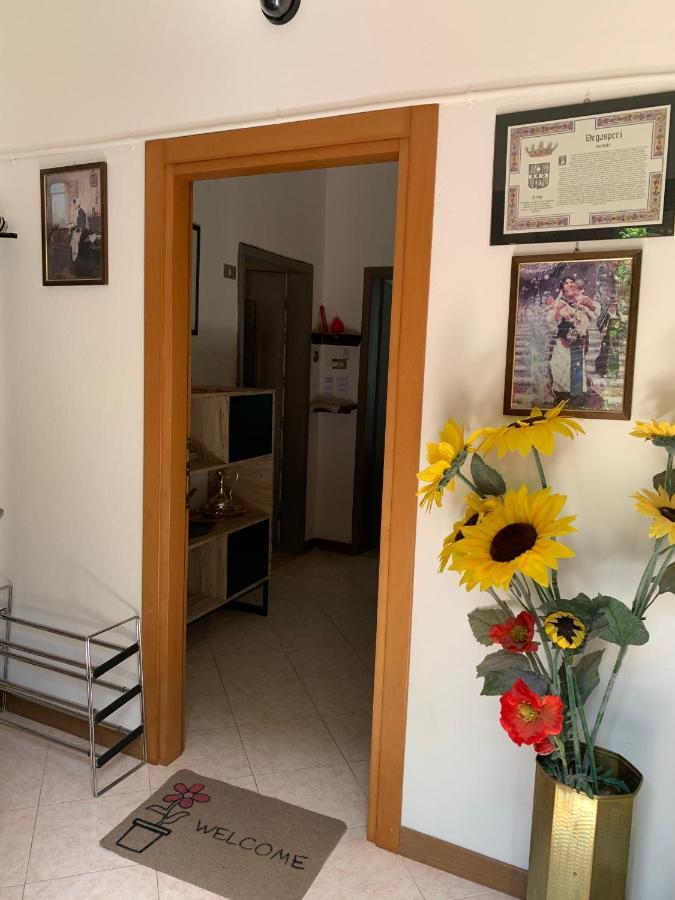 House Campi Lägenhet Riva del Garda Exteriör bild